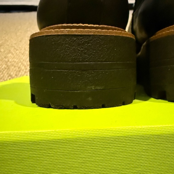 Sam Edelman Laguna Chelsea Boots - Picture 13 of 16